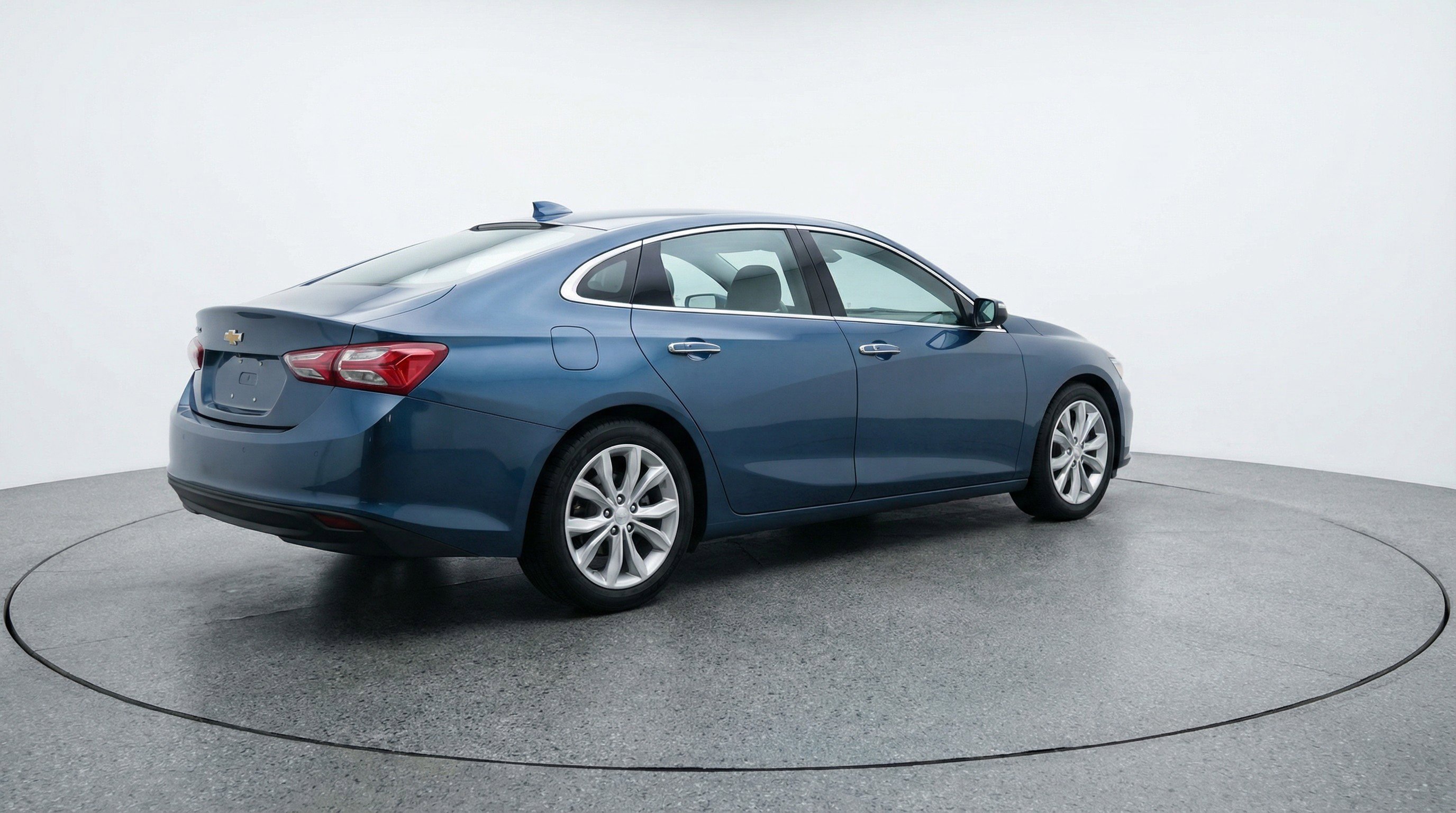 Used 2024 Chevrolet Malibu LT image 9