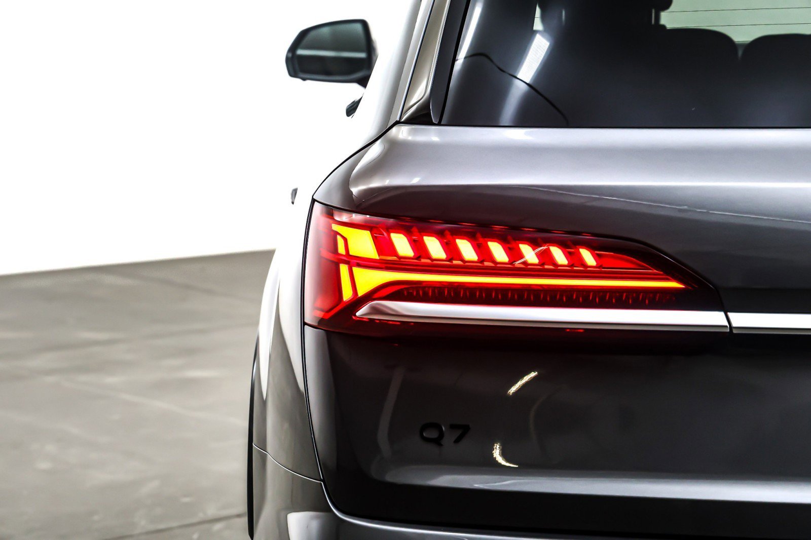 Used 2025 Audi Q7 3.0T Premium Plus w/ Premium Plus Package image 16