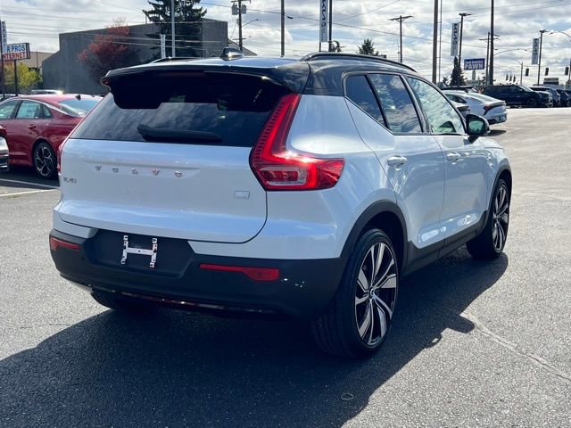 Used 2021 Volvo XC40 P8 Recharge w/ Advanced Package image 7