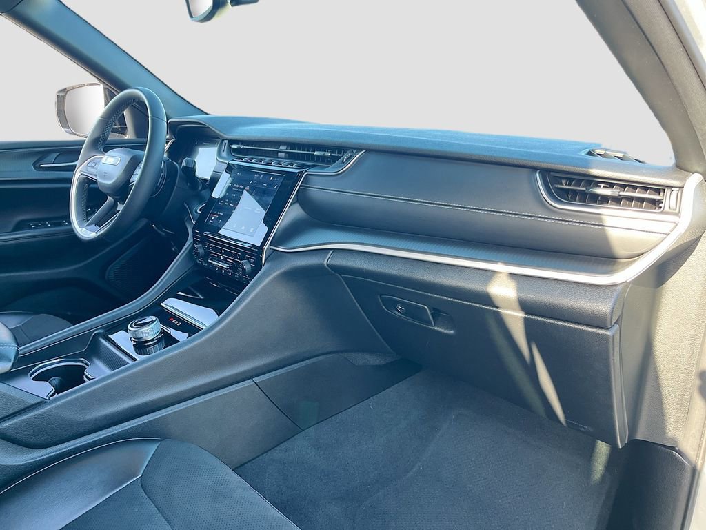 Certified 2023 Jeep Grand Cherokee Altitude AWD/4WD image 27