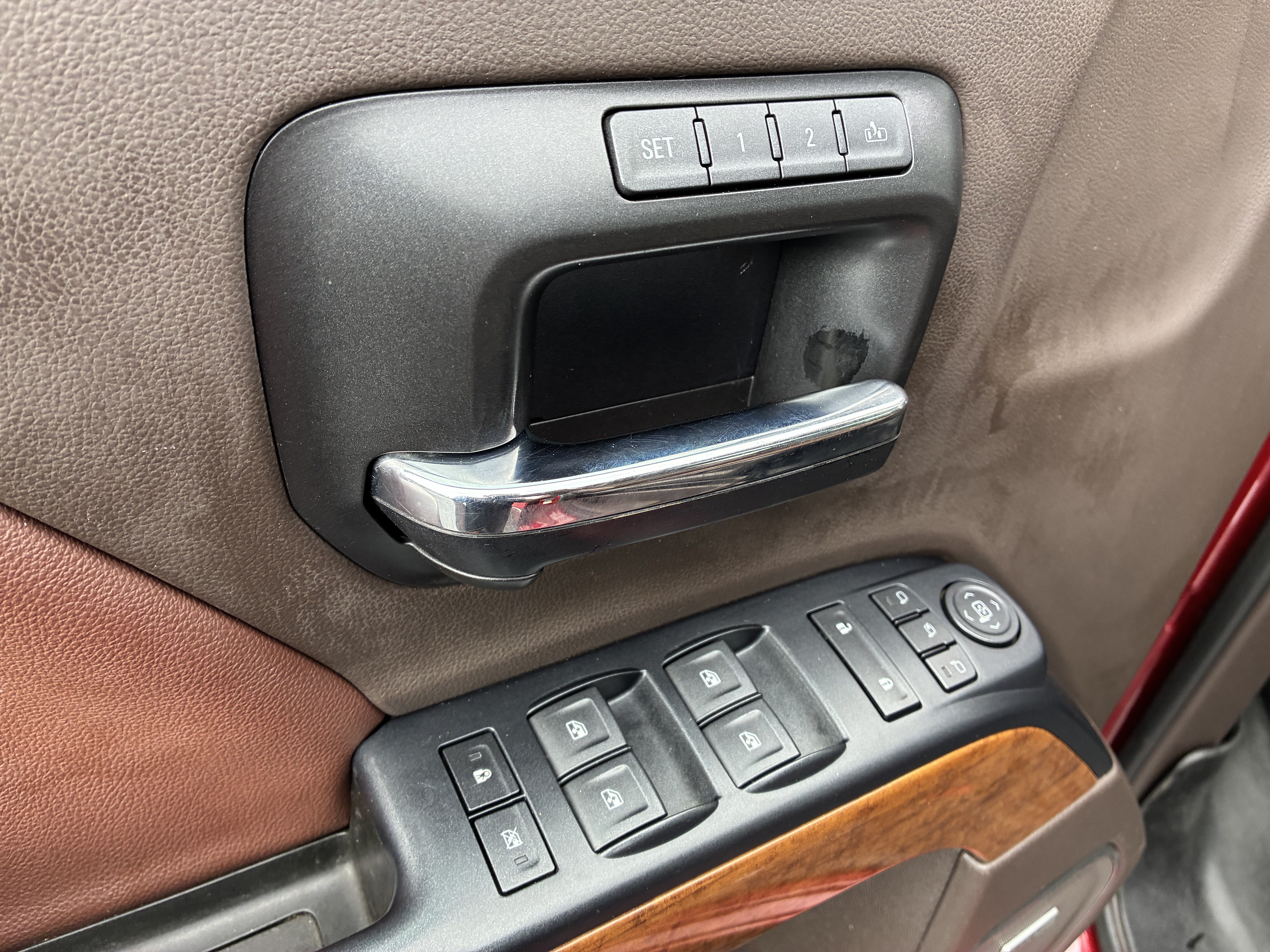 Used 2018 Chevrolet Silverado 3500 High Country w/ Duramax Plus Package AWD/4WD image 27