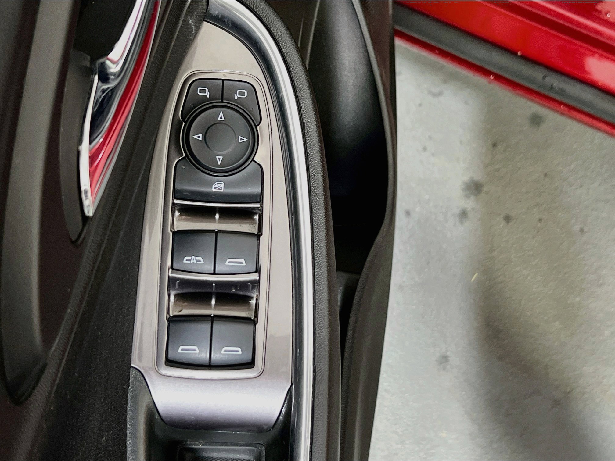 Used 2021 Chevrolet Malibu LT FWD image 17