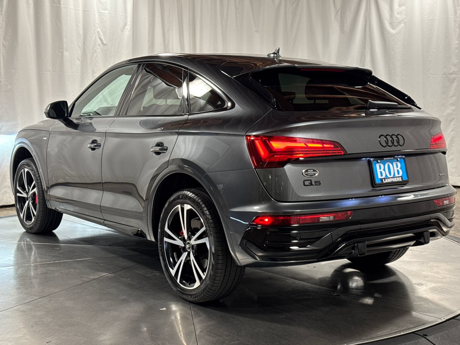 Used 2025 Audi Q5 2.0T Premium Plus w/ Premium Plus Package AWD/4WD image 11