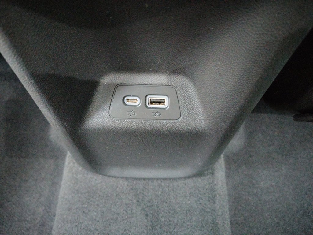 Certified 2023 Buick Envision Essence w/ Technology Package I AWD/4WD image 35