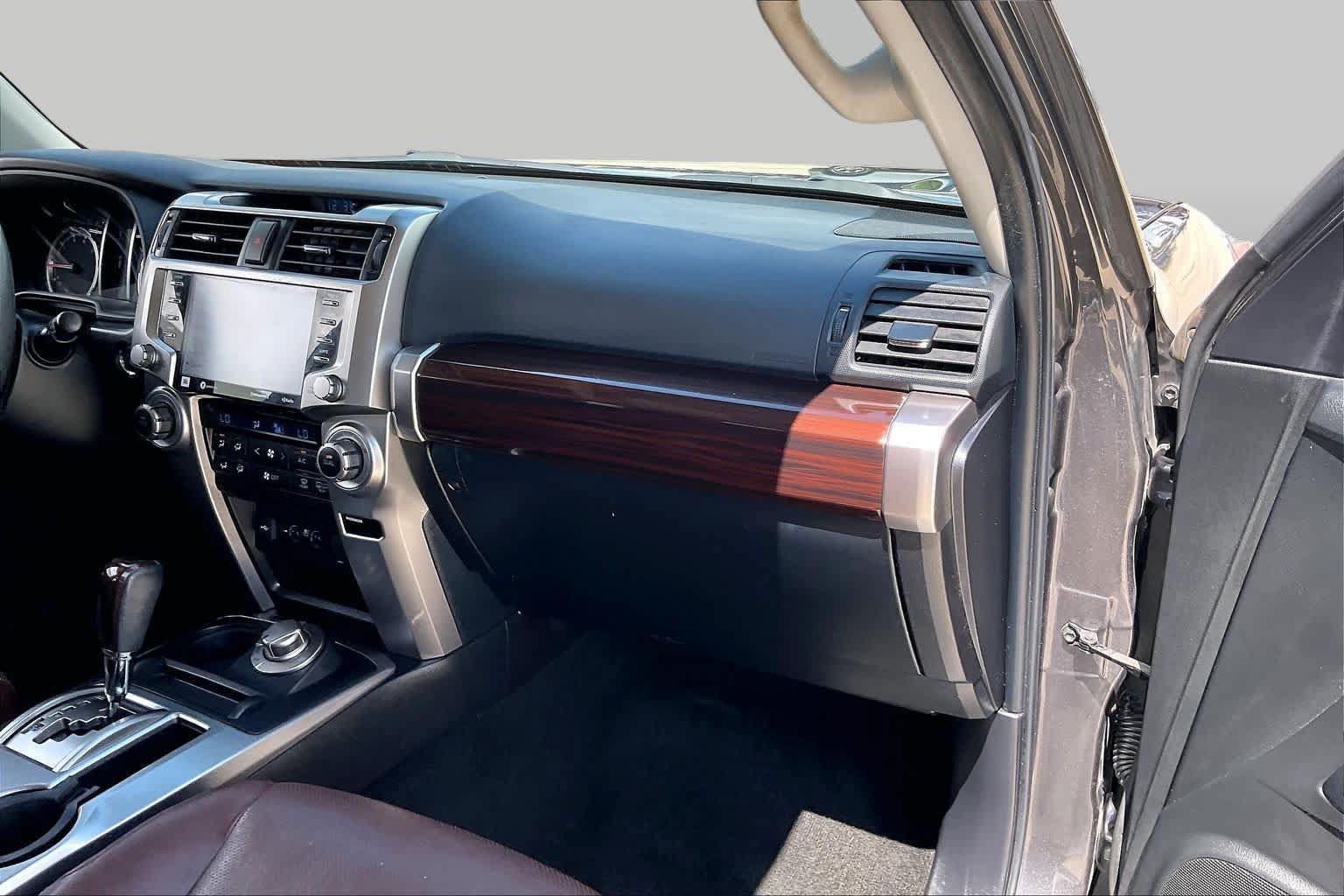 Used 2021 Toyota 4Runner Limited AWD/4WD image 35