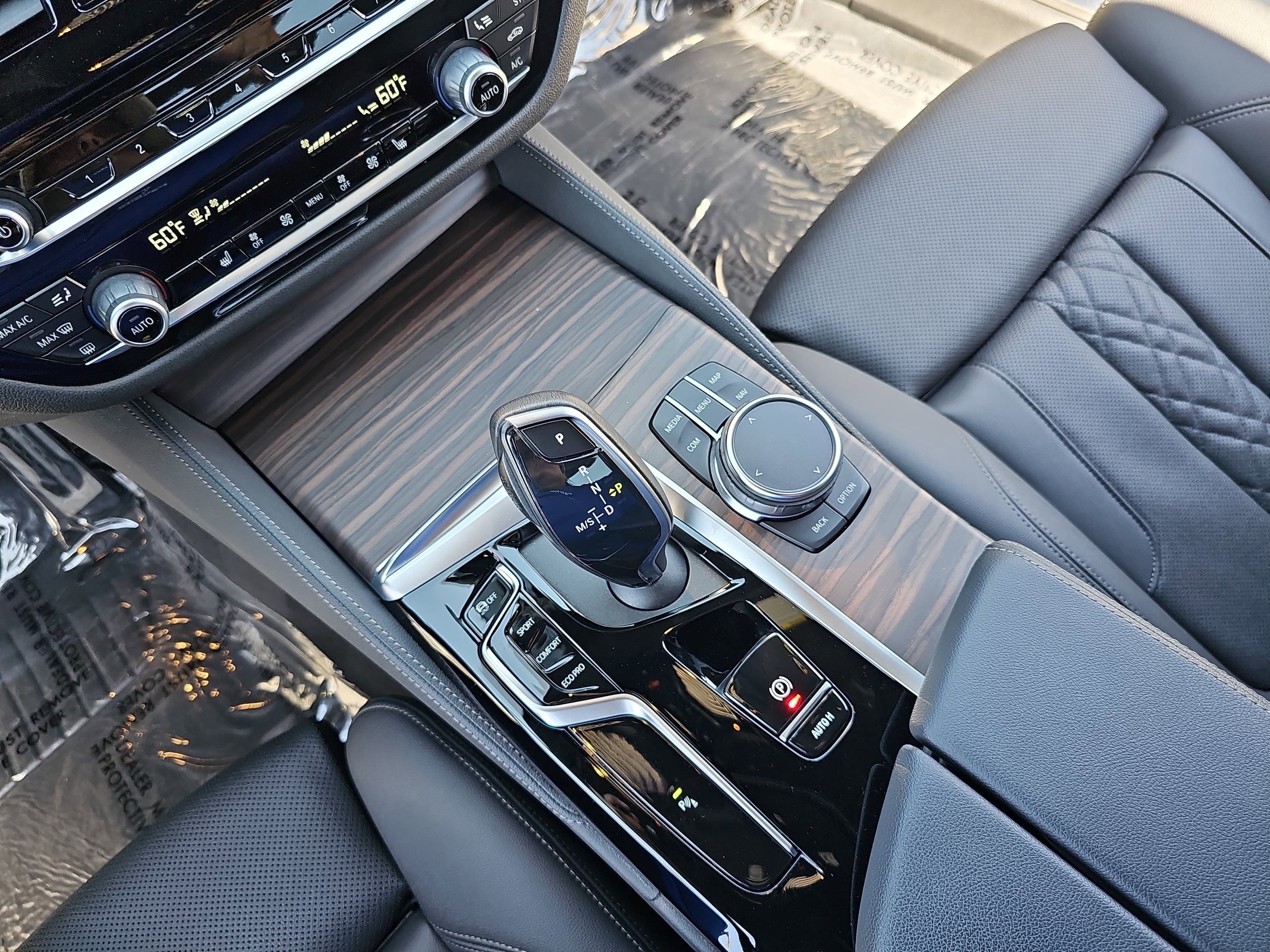 Used 2023 BMW 540i w/ M Sport Package RWD image 25