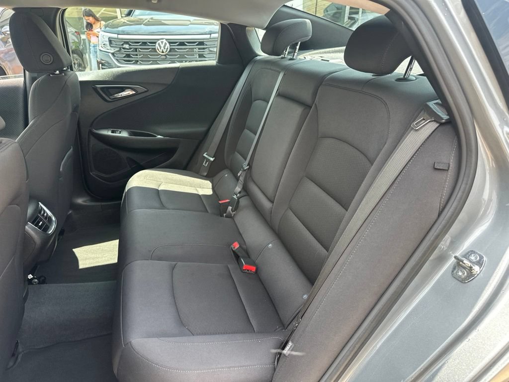 Used 2023 Chevrolet Malibu LT FWD image 14