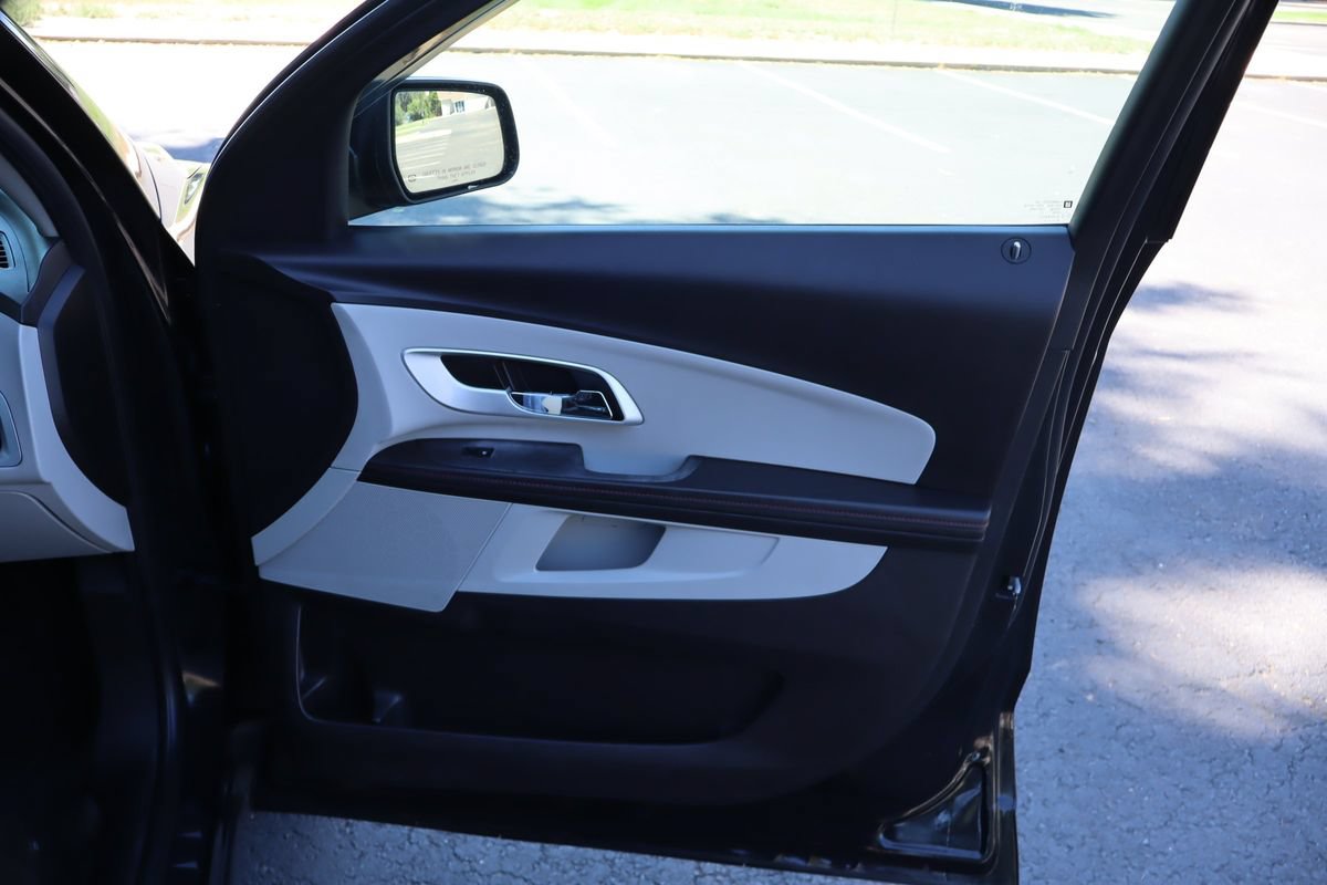 Used 2010 Chevrolet Equinox LT w/ Vehicle Interface Package AWD/4WD image 26