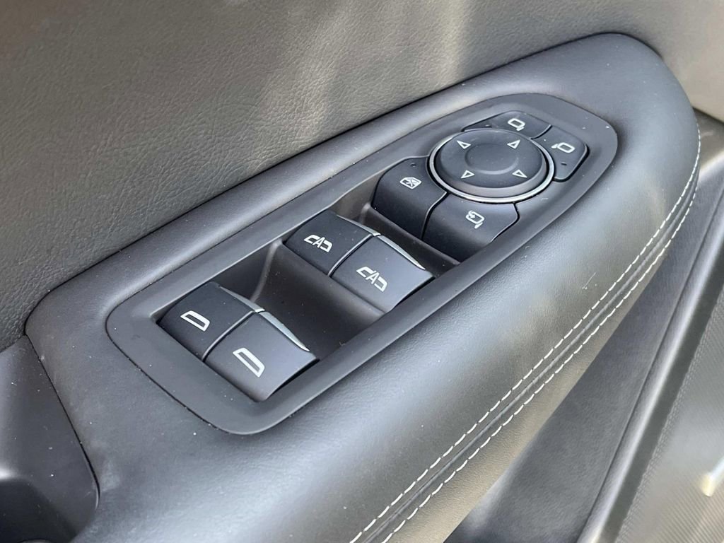 Certified 2025 Cadillac XT6 Premium Luxury w/ Platinum Package image 29