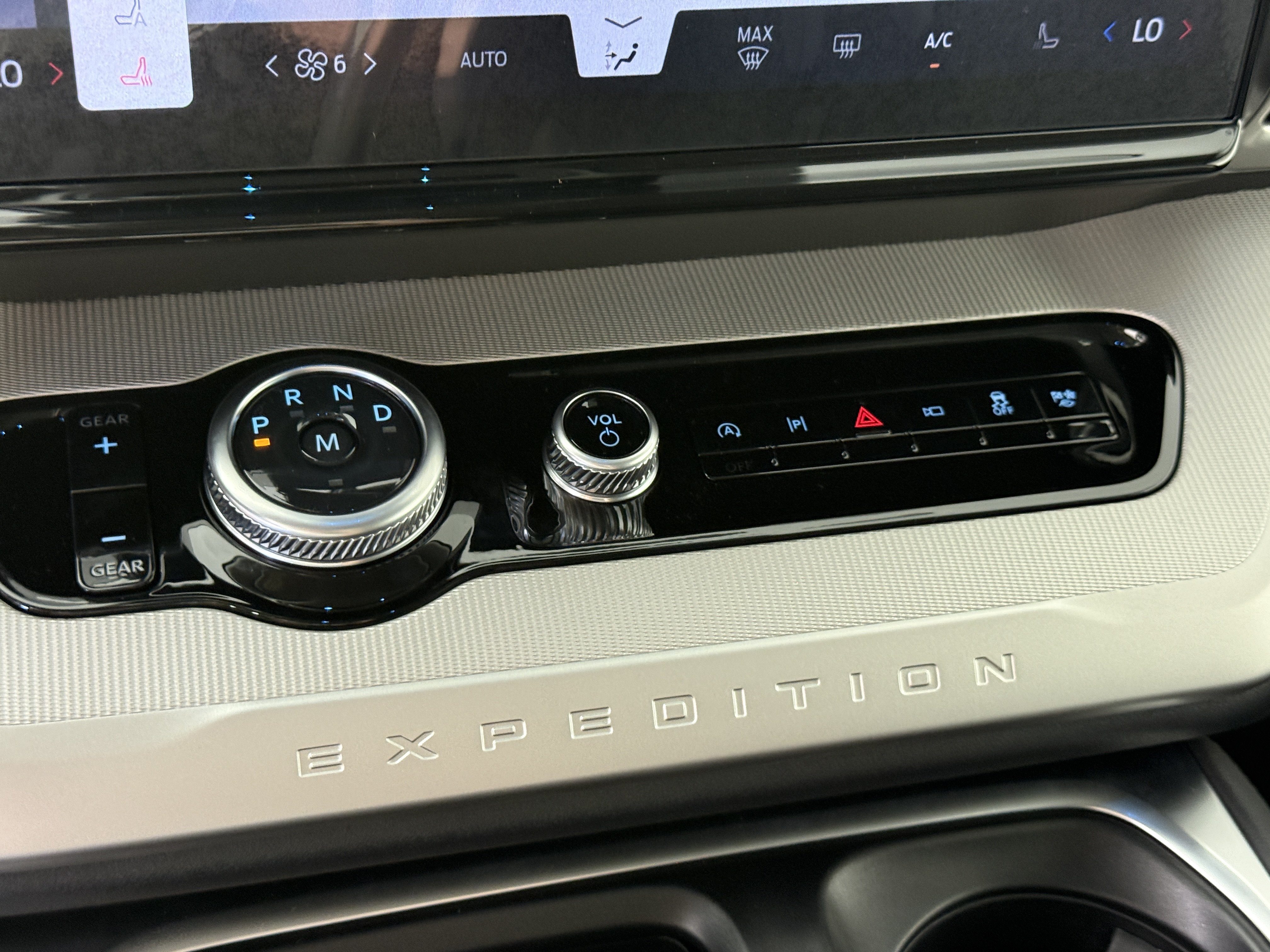 New 2027 Ford Expedition Active RWD image 23