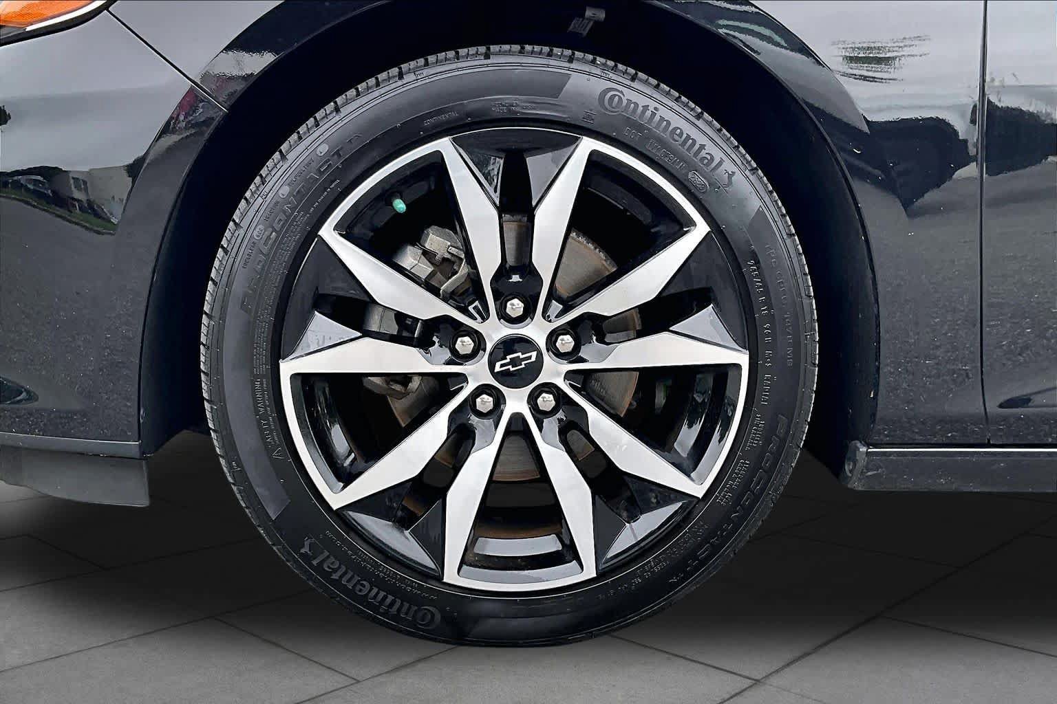 Used 2023 Chevrolet Malibu RS FWD image 11