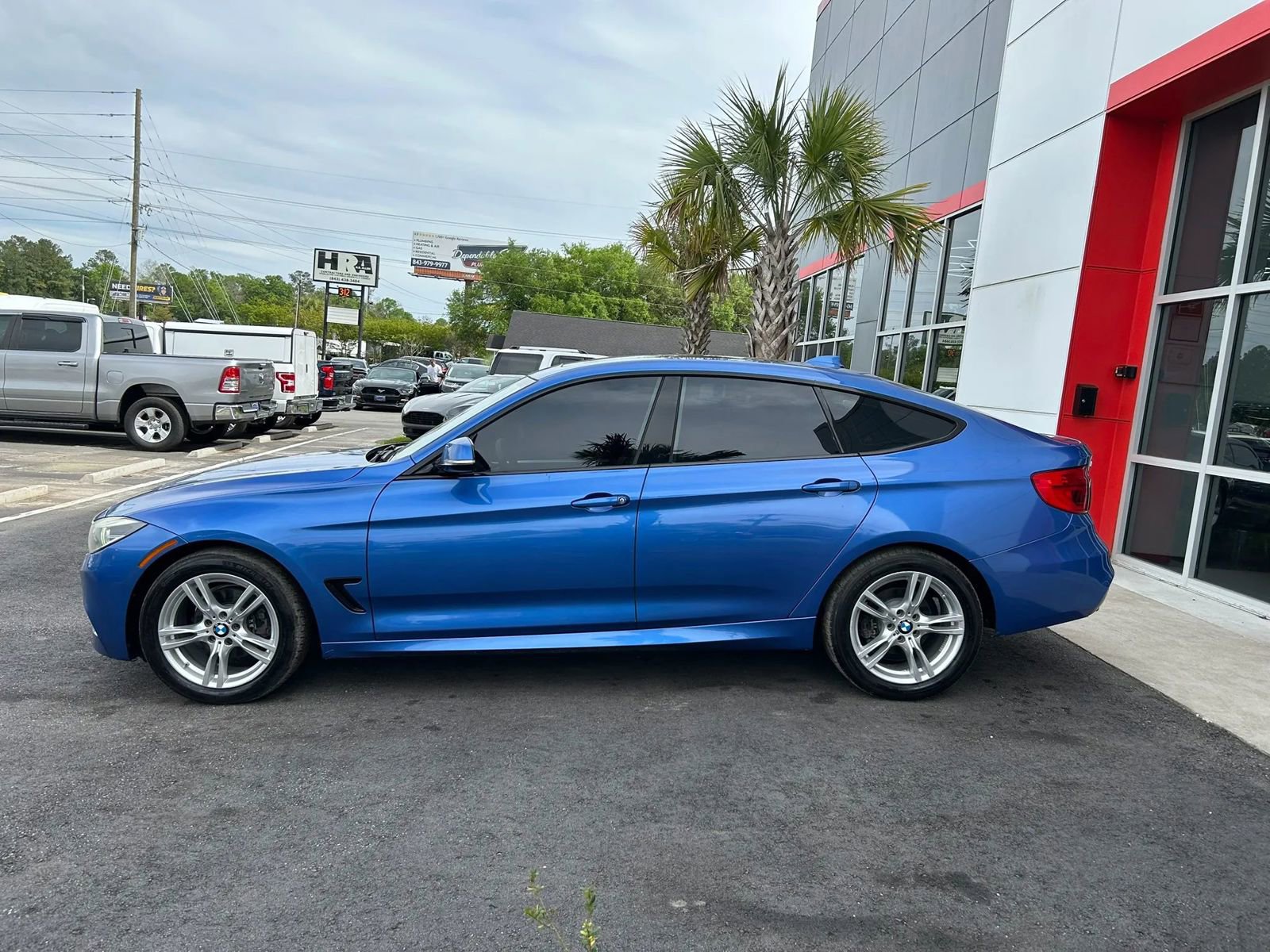Used 2017 BMW 330i Gran Turismo xDrive image 8