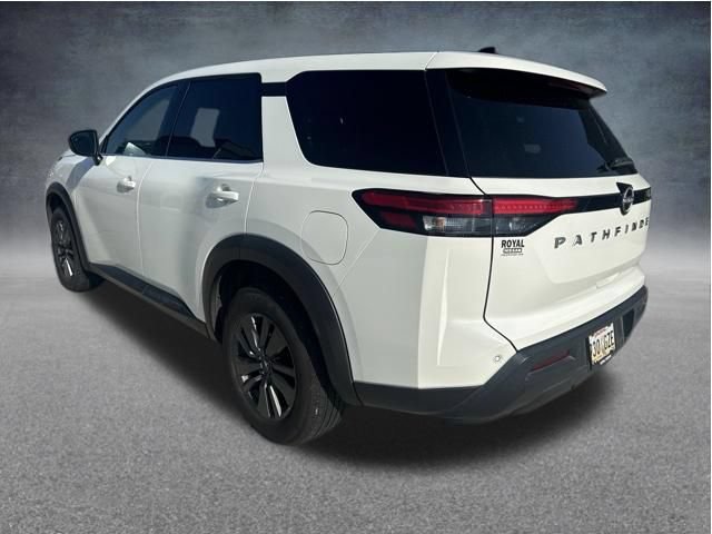 Used 2023 Nissan Pathfinder S FWD image 4