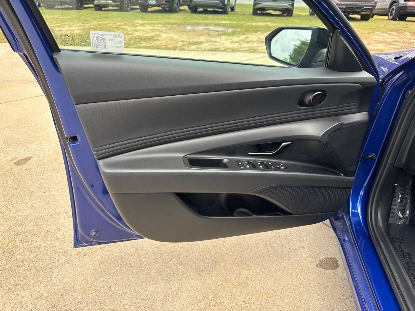 Used 2025 Hyundai Elantra Sport FWD image 10