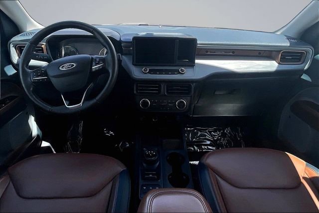 Used 2022 Ford Maverick Lariat w/ Lariat Luxury Package FWD image 16