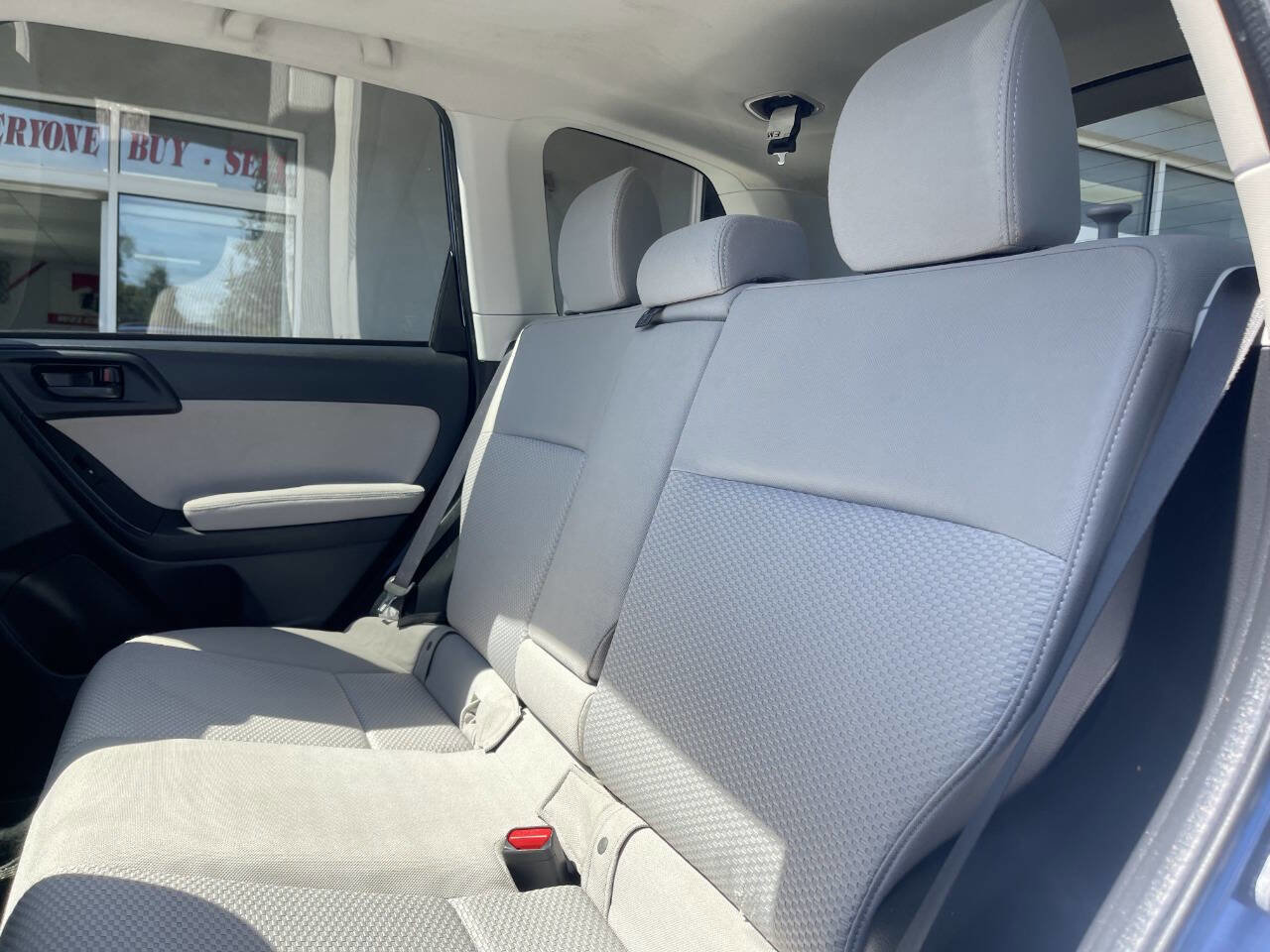 Used 2015 Subaru Forester 2.5i Premium w/ All-Weather Package image 22