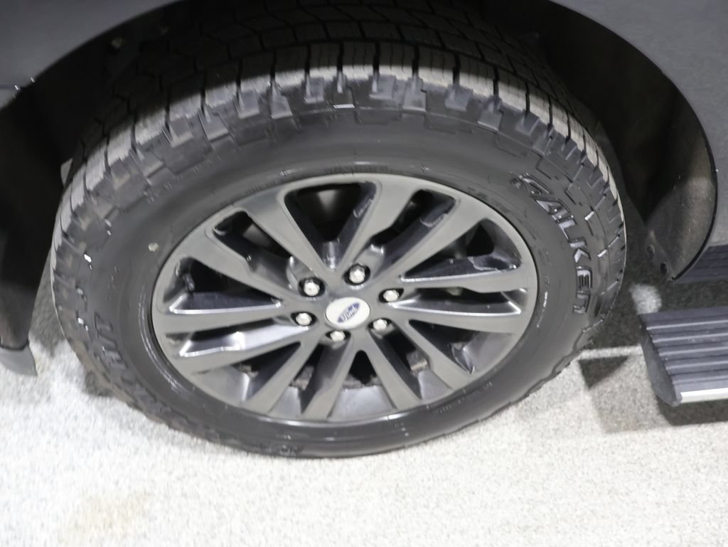 Used 2019 Ford Expedition Max Limited AWD/4WD image 9