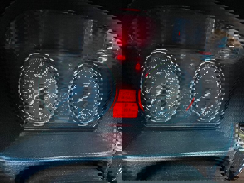 Used 2013 BMW 335i Convertible image 27