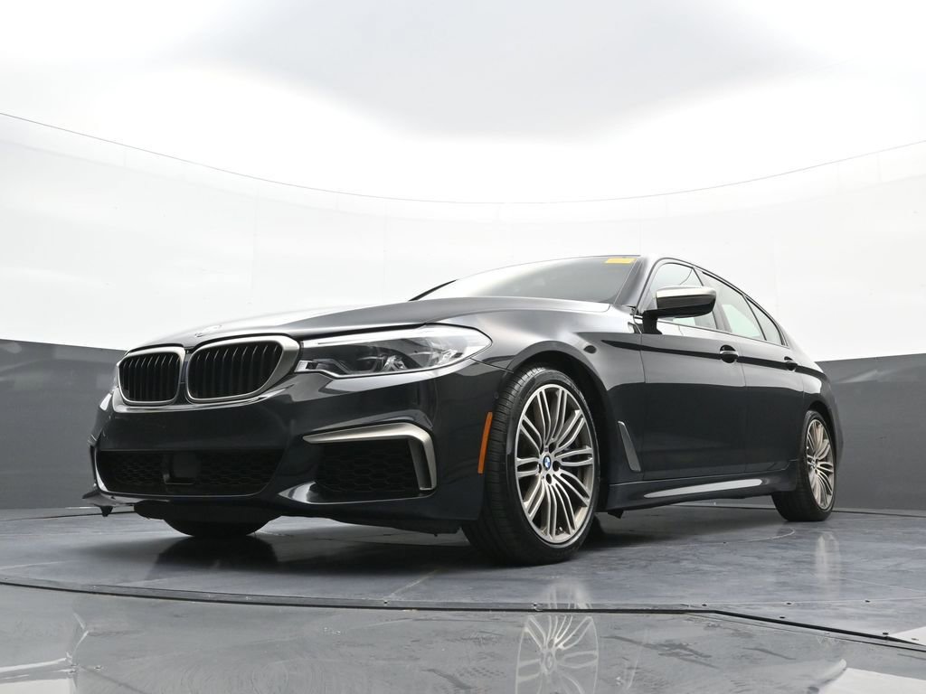 Used 2020 BMW M550i xDrive image 24