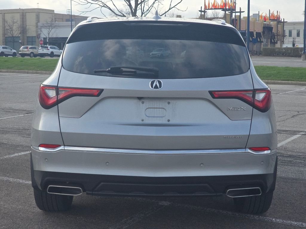 Used 2023 Acura MDX SH-AWD w/ Advance Package image 16