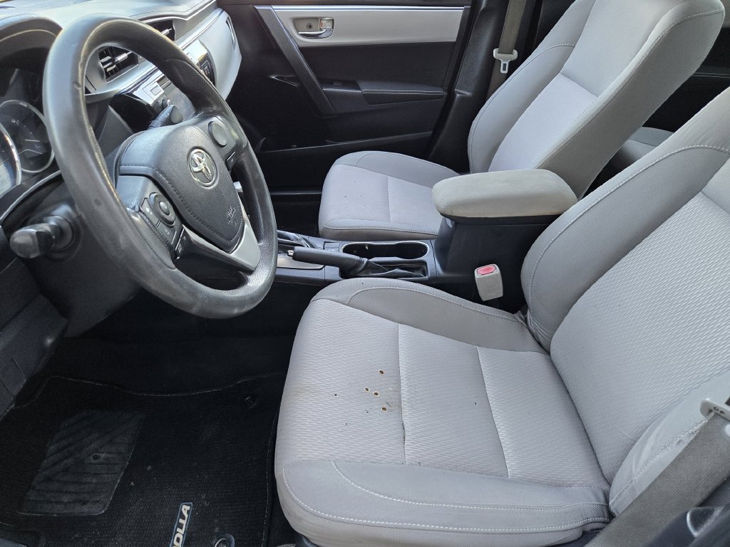 Used 2014 Toyota Corolla LE FWD image 9