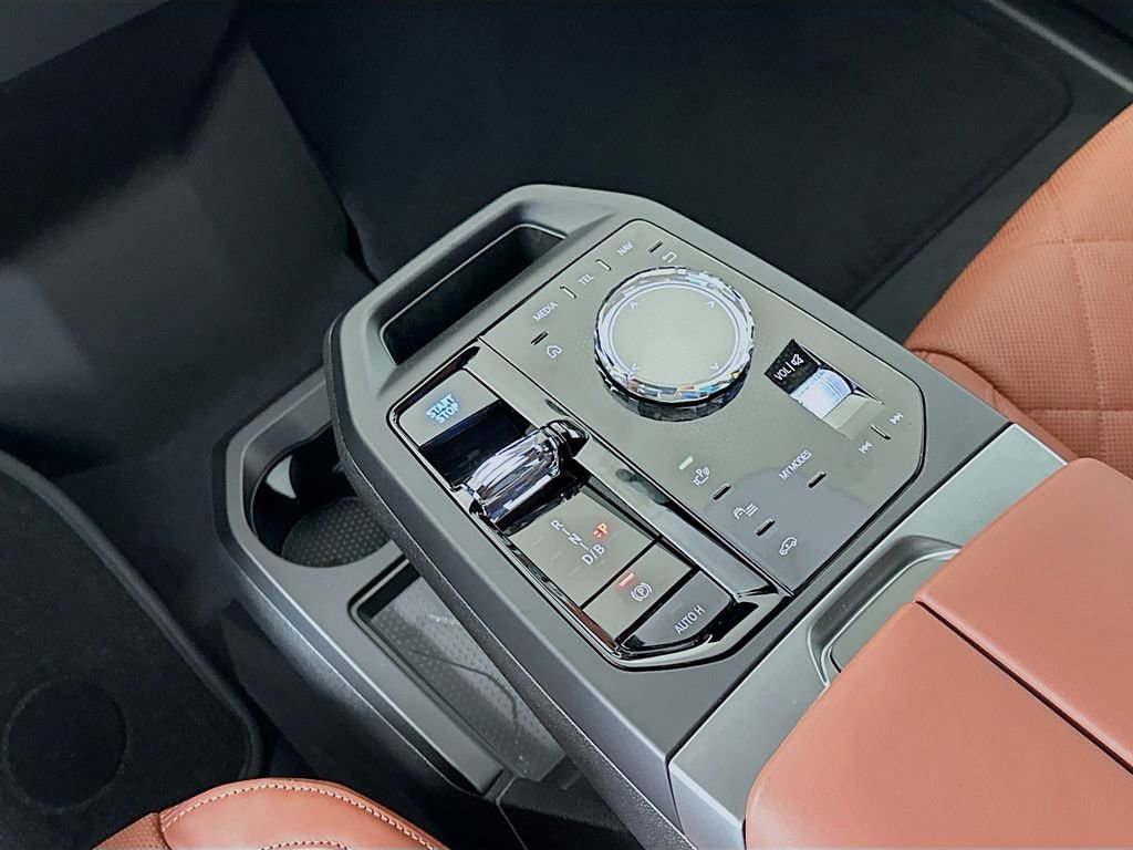 New 2026 BMW iX M70 image 15