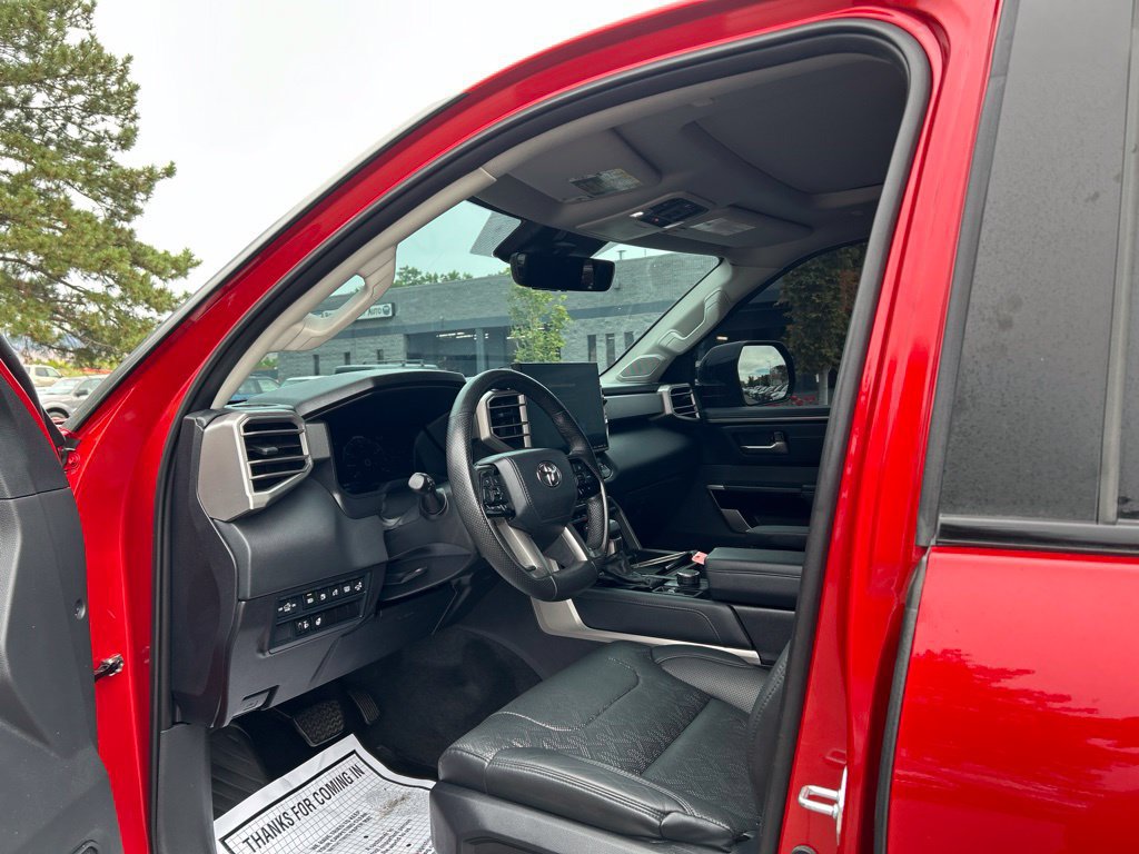 Used 2024 Toyota Tundra Limited AWD/4WD image 21