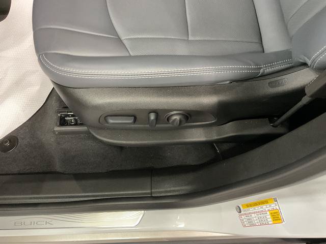 Used 2024 Buick Enclave Essence w/ Experience Buick Package FWD image 14