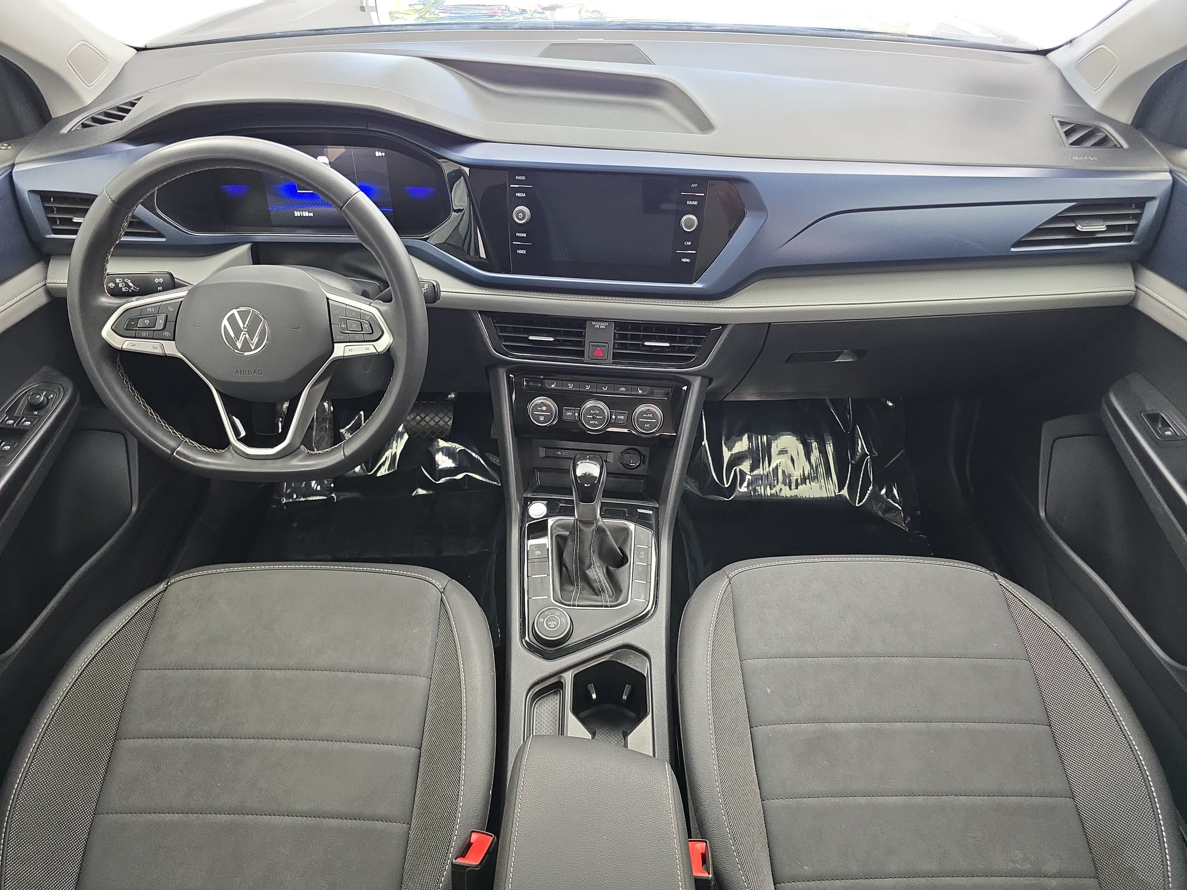Certified 2024 Volkswagen Taos SE AWD/4WD image 9