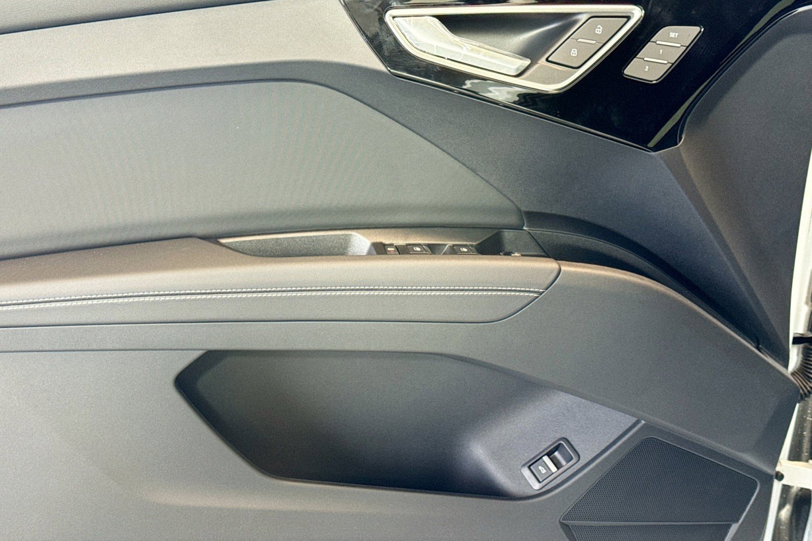 New 2026 Audi Q4 e-tron Premium image 15