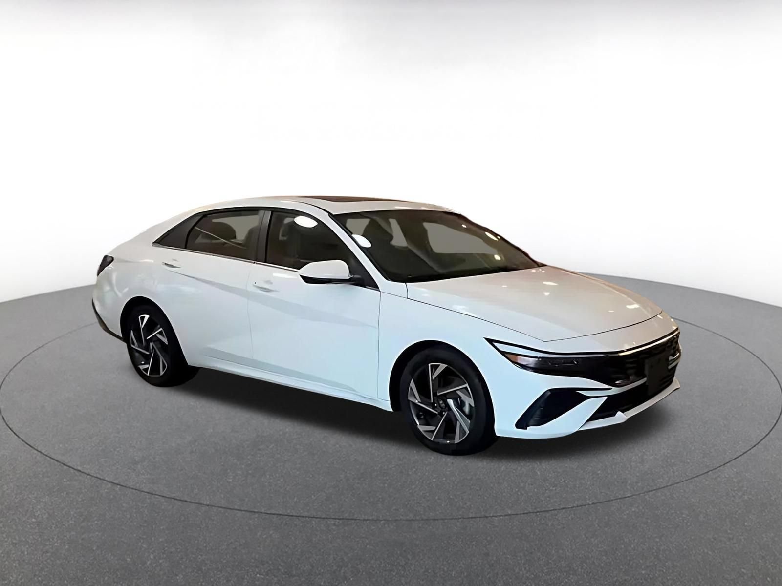 Used 2025 Hyundai Elantra SEL FWD video 2