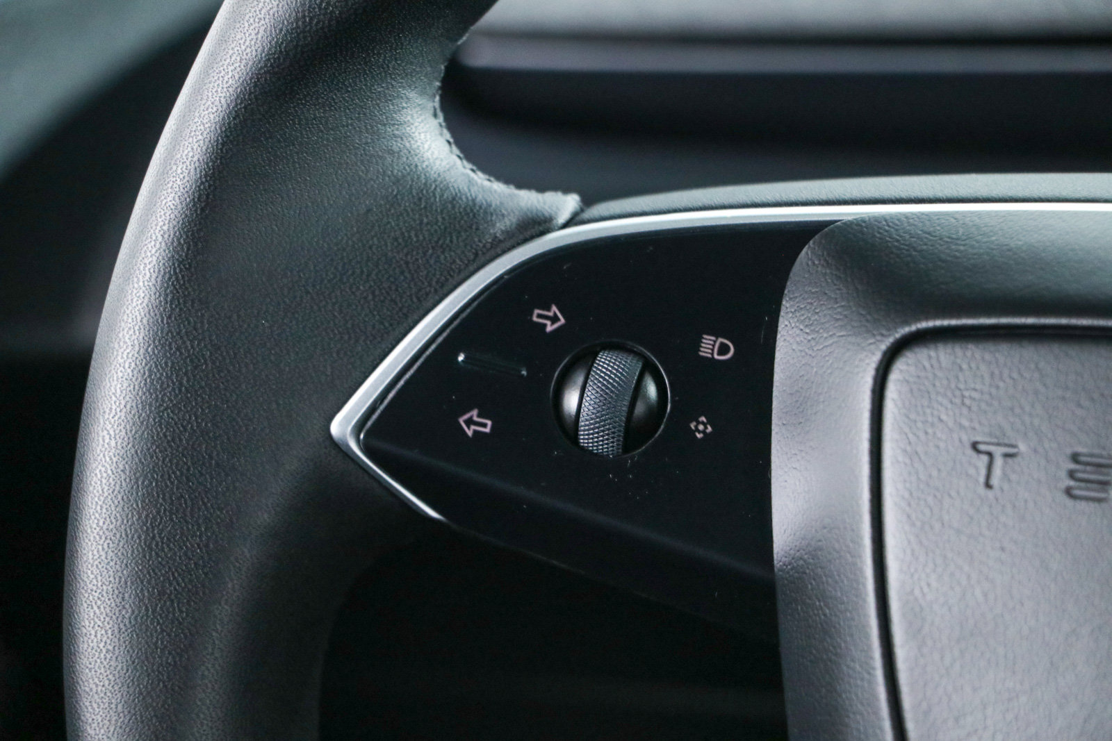 Used 2025 Tesla Model 3 Long Range RWD image 13