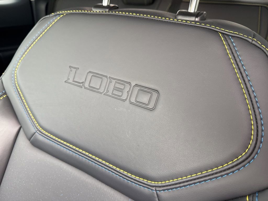 Used 2025 Ford Maverick Lobo AWD/4WD image 27