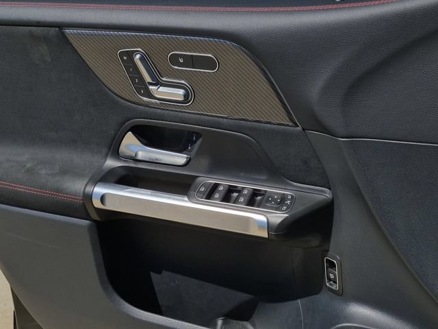 Certified 2022 Mercedes-Benz GLB 250 image 16
