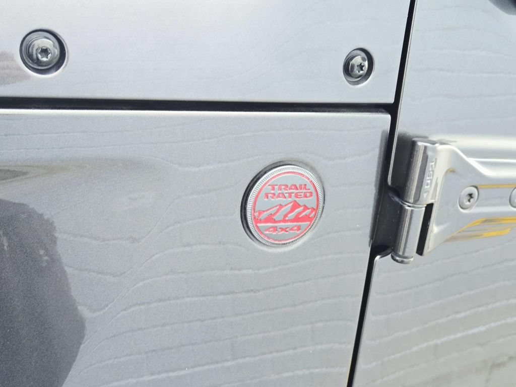 Certified 2021 Jeep Gladiator Rubicon AWD/4WD image 19