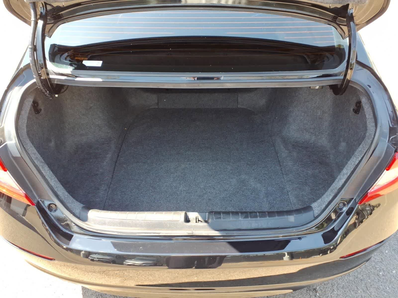 Used 2018 Honda Accord LX image 6