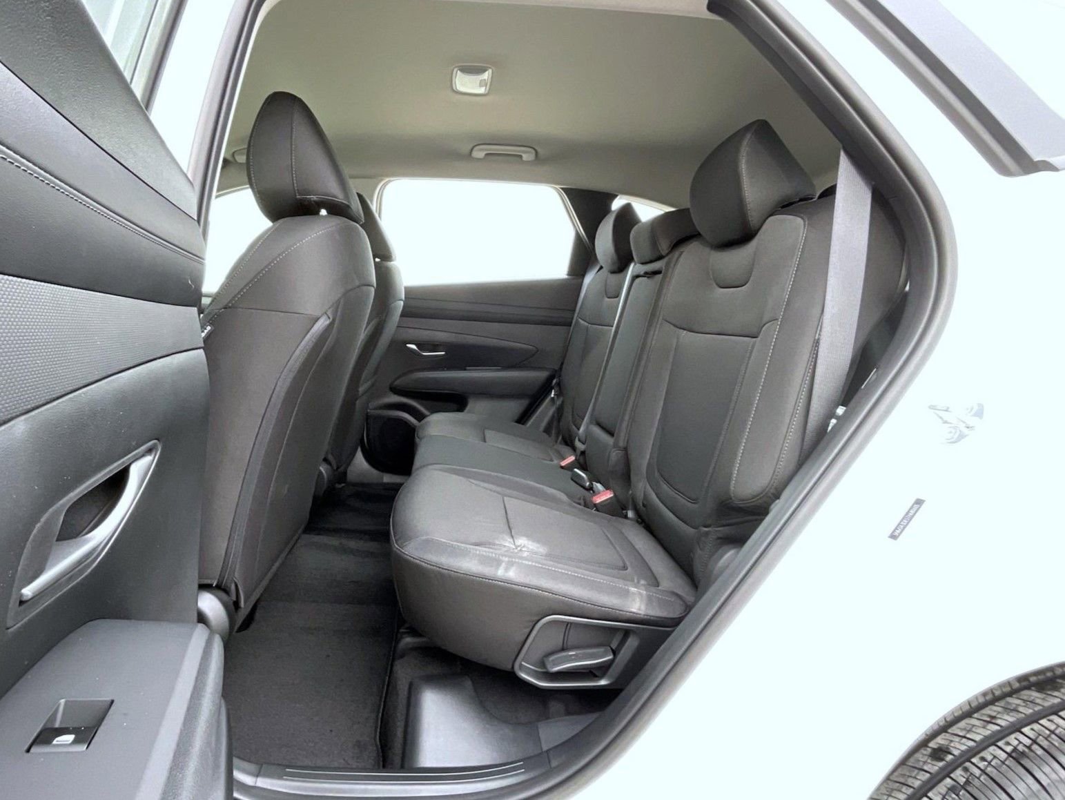 New 2026 Hyundai Tucson SE image 11