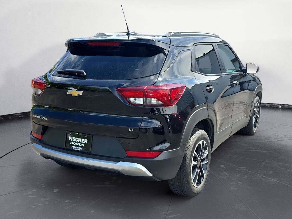 Used 2025 Chevrolet TrailBlazer LT FWD image 3