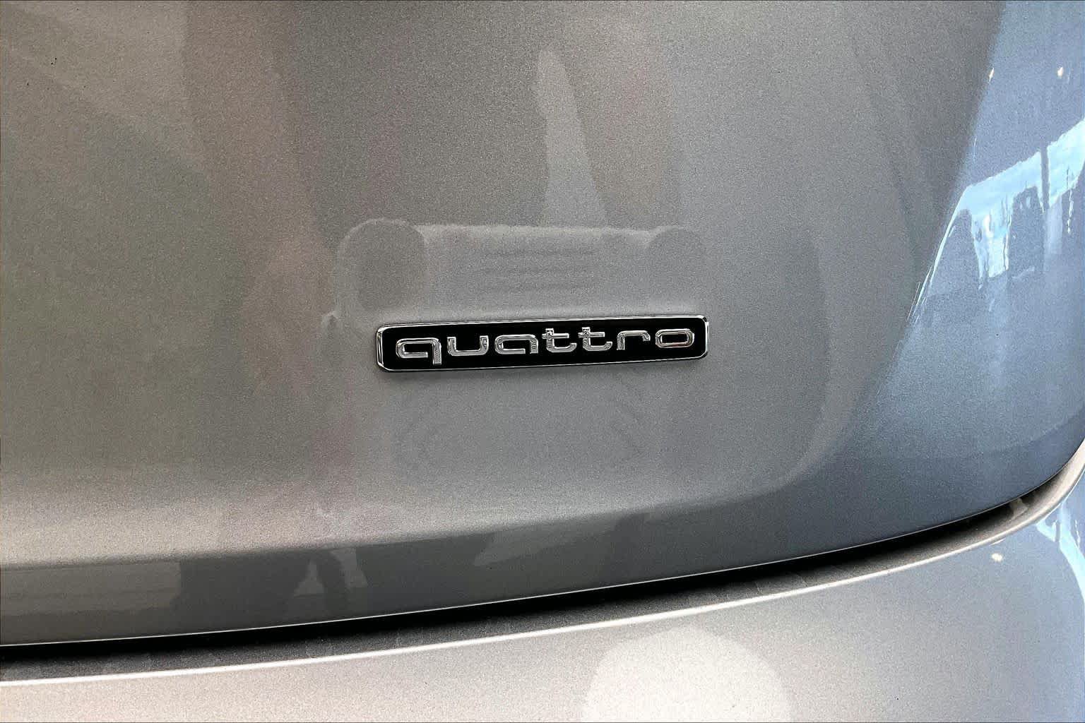 Certified 2025 Audi Q5 2.0T Premium Plus w/ Premium Plus Package AWD/4WD image 10