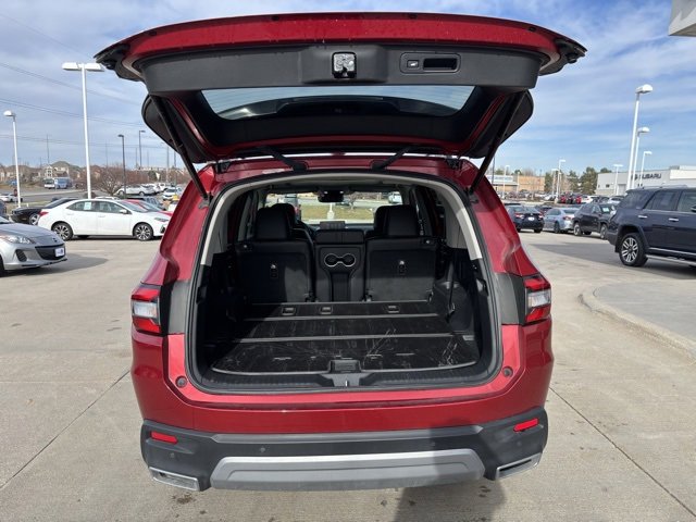 Certified 2025 Honda Pilot Touring image 31