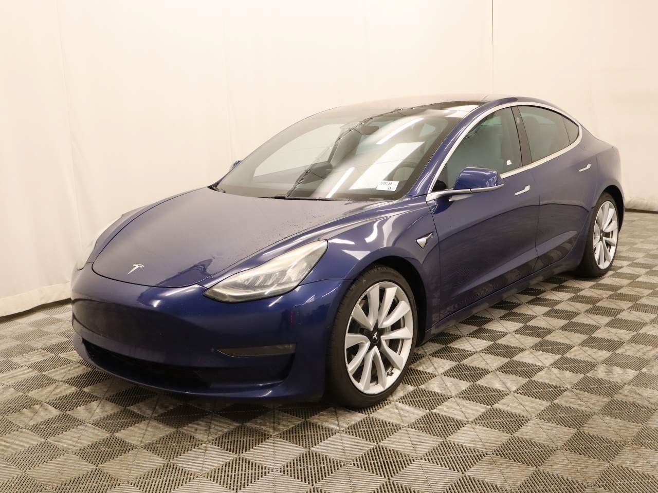 Used 2018 Tesla Model 3 Long Range AWD/4WD image 1