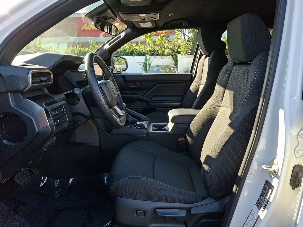 Certified 2025 Toyota 4Runner SR5 AWD/4WD image 14