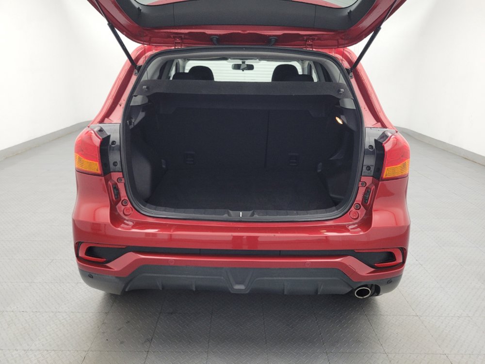 Used 2019 Mitsubishi Outlander Sport SE FWD image 29