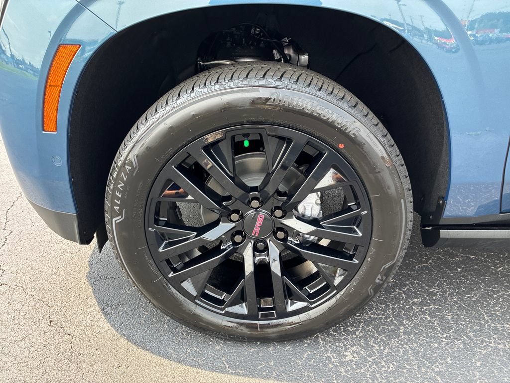 New 2026 GMC Yukon Denali Ultimate AWD/4WD image 10
