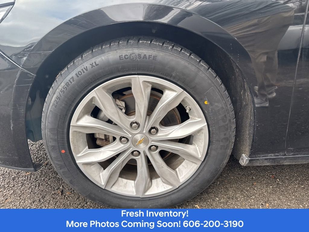 Used 2021 Chevrolet Malibu LT image 11