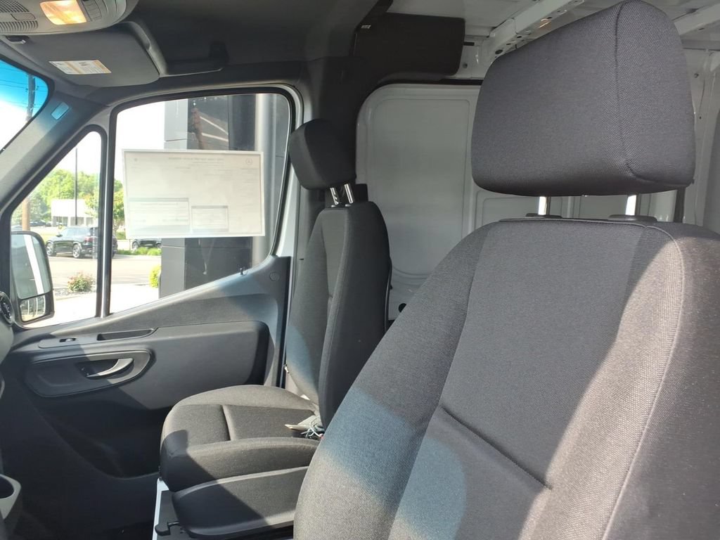 New 2026 Mercedes-Benz Sprinter 2500 image 12
