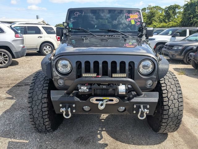 Used 2017 Jeep Wrangler Unlimited Rubicon w/ Connectivity Group AWD/4WD image 9