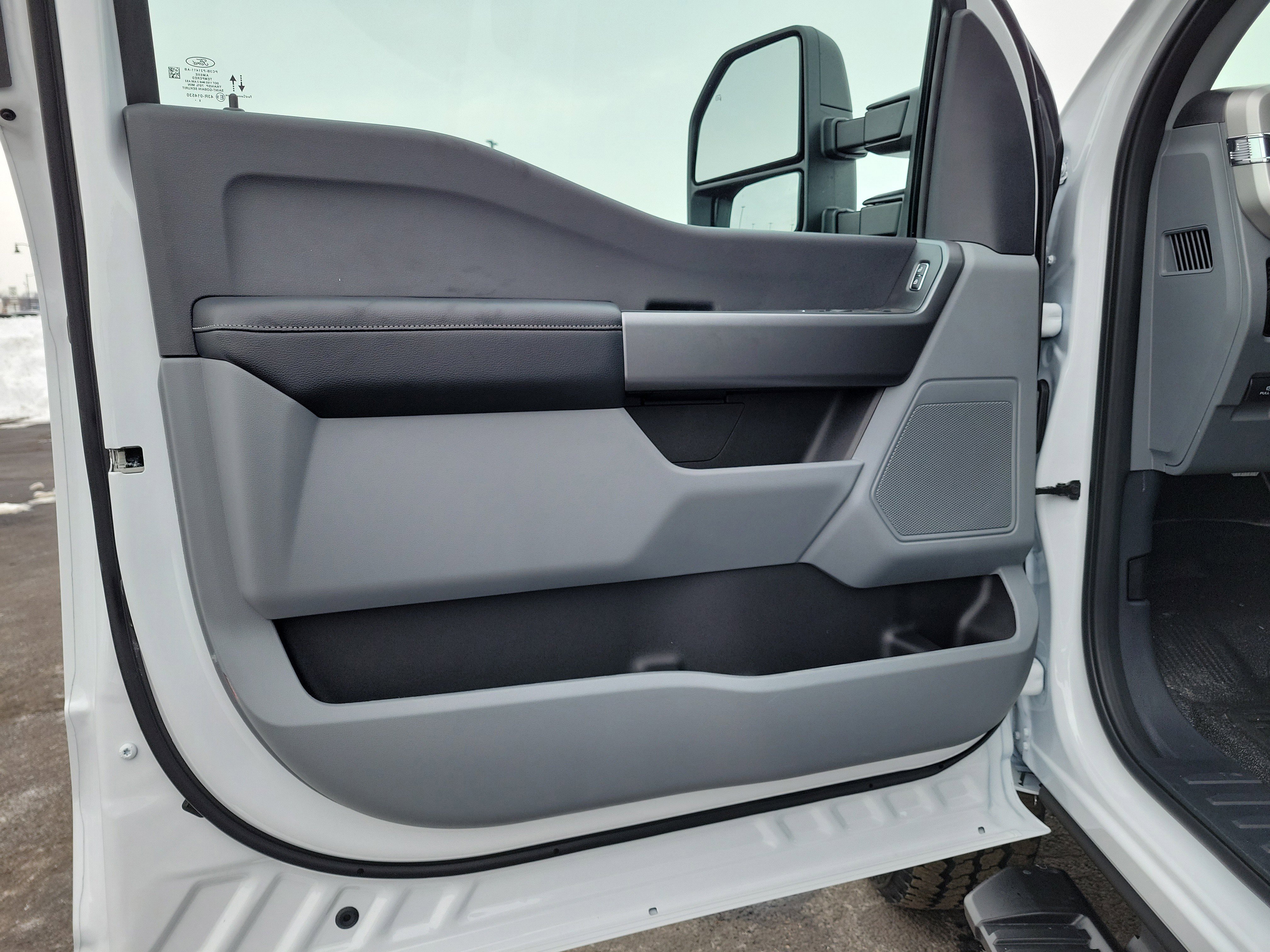 New 2026 Ford F350 XLT w/ FX4 Off-Road Package image 14