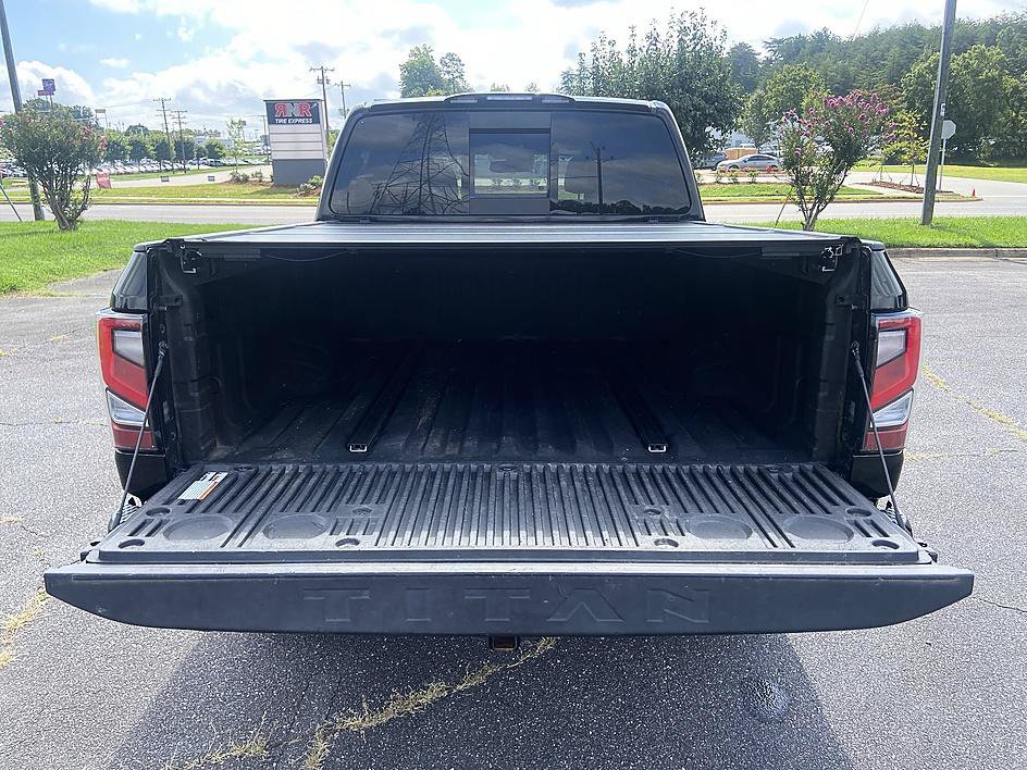 Used 2021 Nissan Titan PRO-4X w/ Pro-4x Convenience Package AWD/4WD image 14