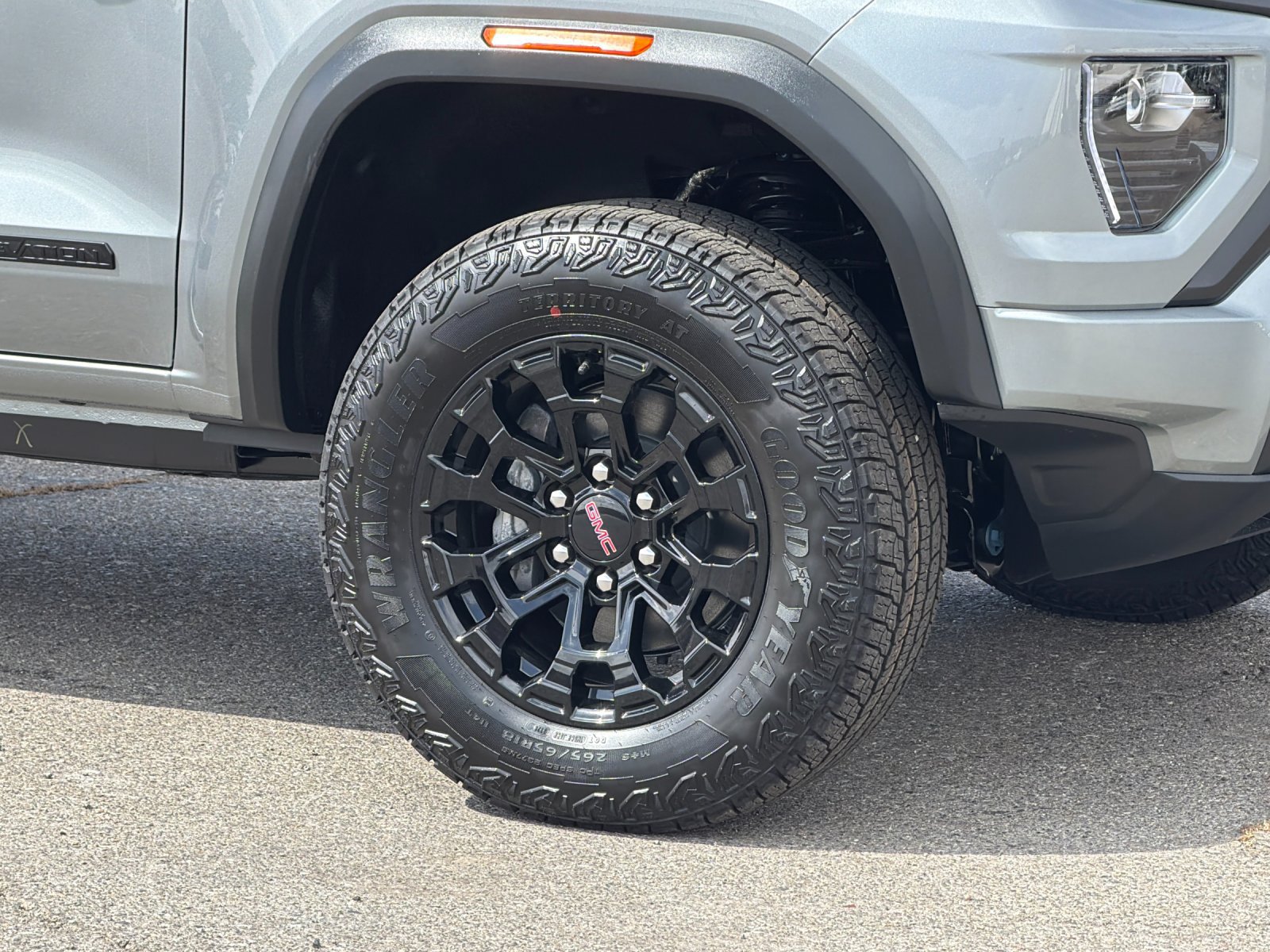 New 2026 GMC Canyon Elevation w/ Convenience Package RWD image 24